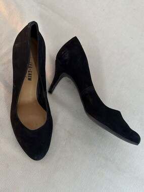 Chelsea Crew Black Label Black Suede Pointed Toe Pumps Size 8
